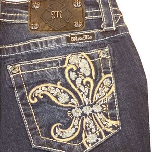 Miss Me Embellished Boyfriend Capri Jeans Fleur-De-Lis Design JB5692P5 | 26